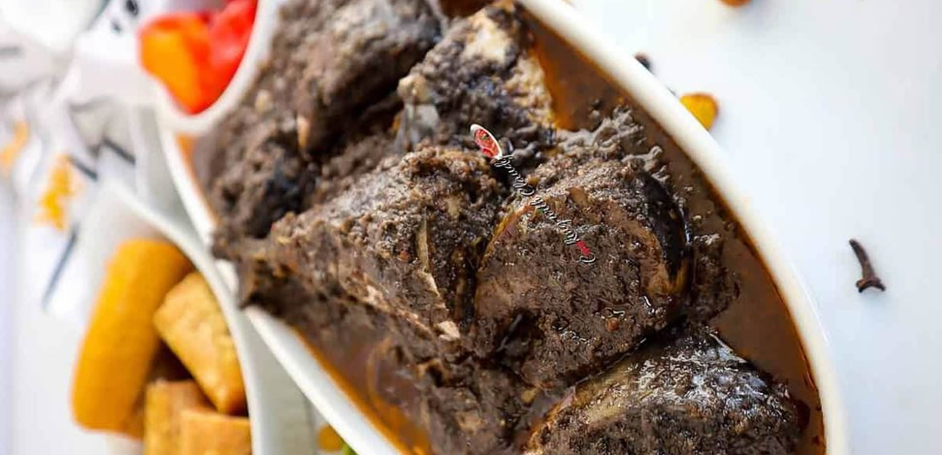 Mbongo tchobi / bongo nougha / Sauce noire